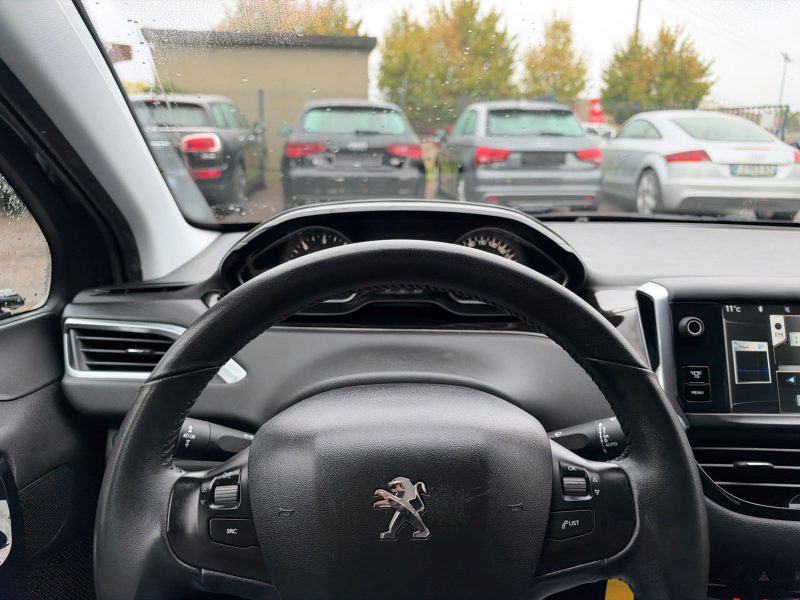 PEUGEOT 208 1.6 E-HDI ALLURE  