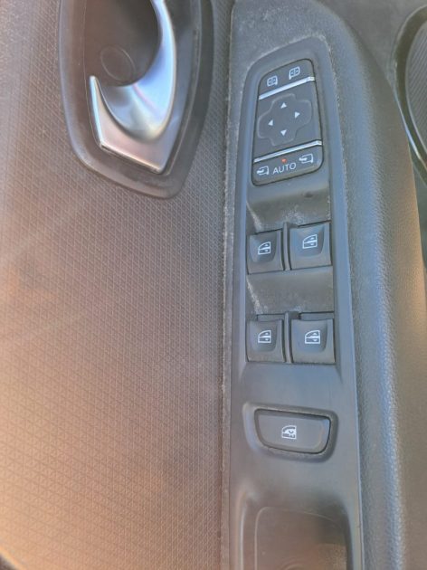 RENAULT CLIO IV GRANDTOUR 1.2 TCE 120 2017
