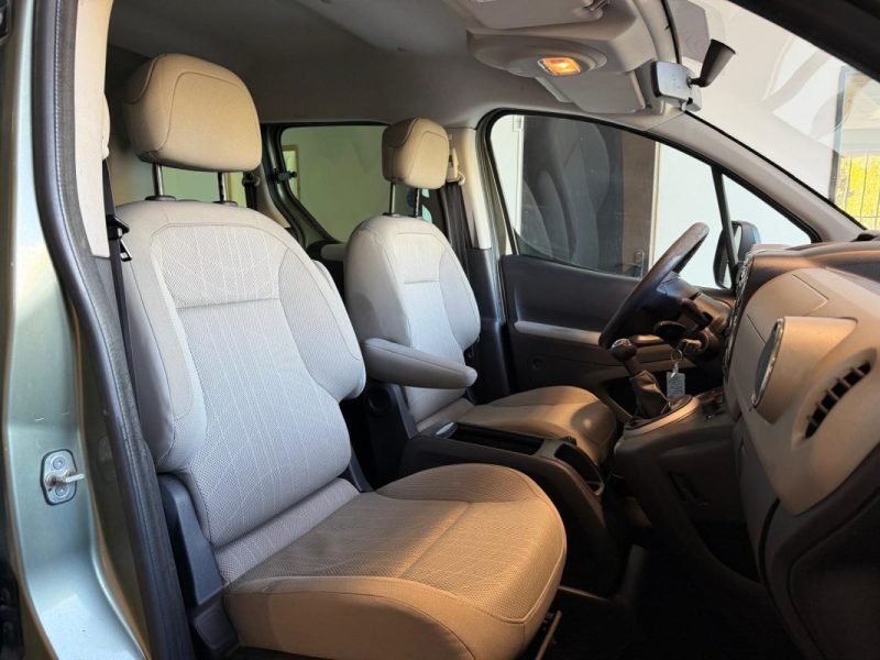 PEUGEOT PARTNER  2011