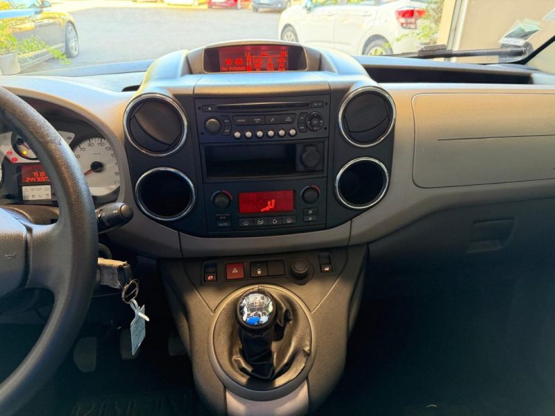 PEUGEOT PARTNER  2011