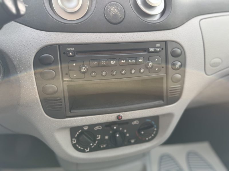 CITROEN  C3 1.4I PACK CLIM 2005