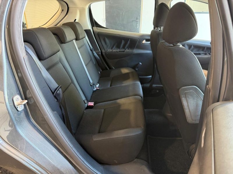 PEUGEOT 207  2010