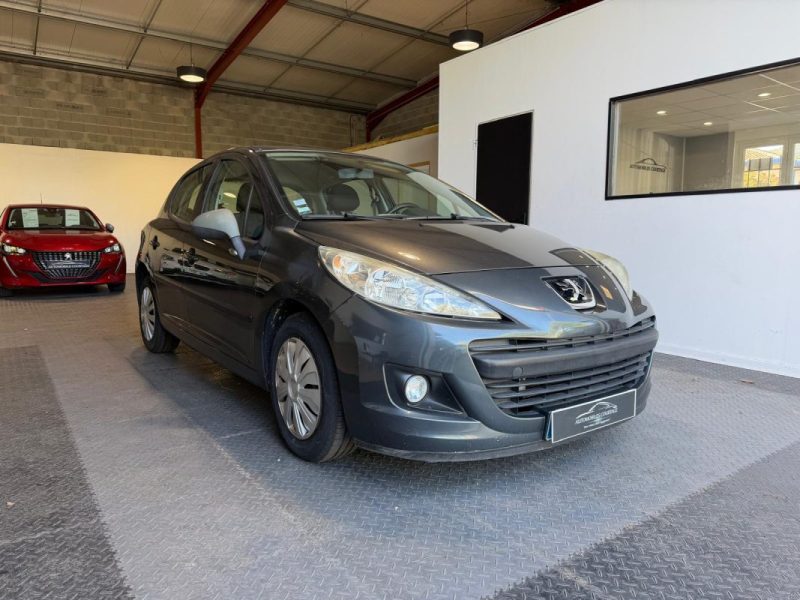PEUGEOT 207  2010