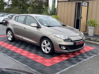 RENAULT MEGANE  III  1.5 DCI   110 CV     GARANTIE 3/12 MOIS 2012