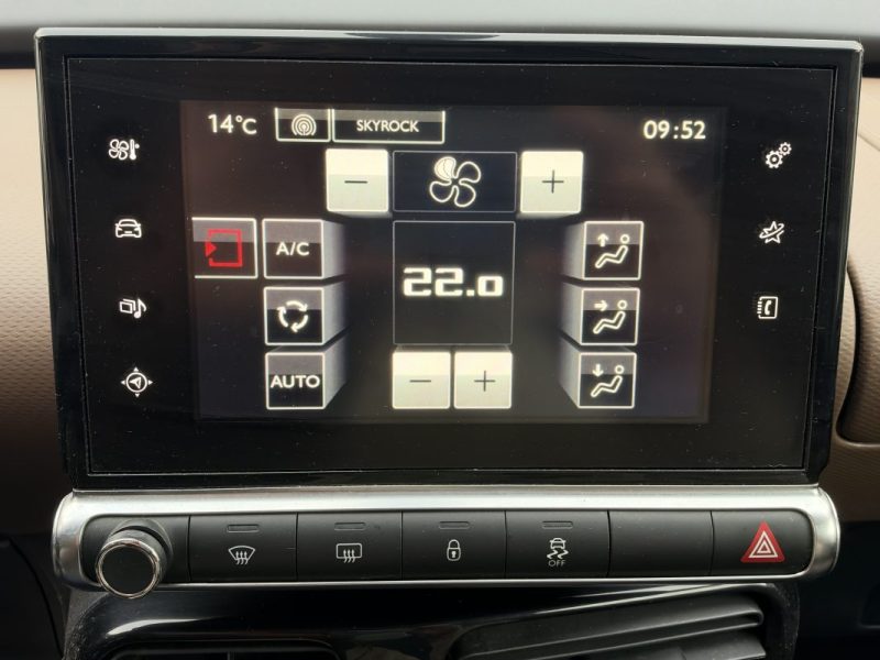 CITROEN C4 CACTUS SHINE DISTRIBUTION FAITE TOIT PANORAMIQUE CAMERA DE RECUL 