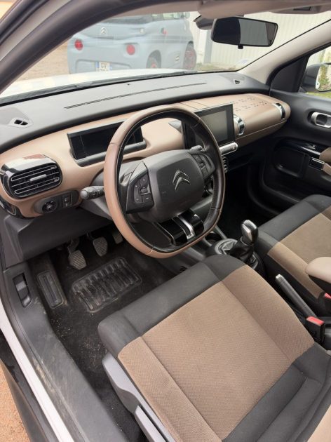 CITROEN C4 CACTUS SHINE DISTRIBUTION FAITE TOIT PANORAMIQUE CAMERA DE RECUL 