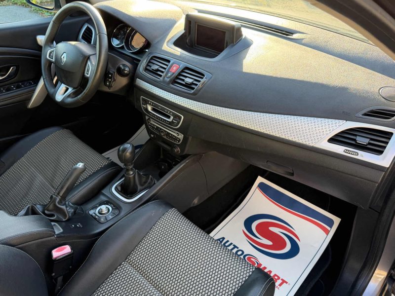 RENAULT MEGANE III 1.5 DCI 110 CH TOMTOM EDITION - GPS - Bluetooth - Révisée & Garantie 6 Mois