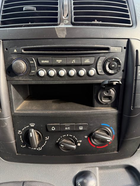 PEUGEOT EXPERT CAMIONNETTE 2.0 HDI 130 2012