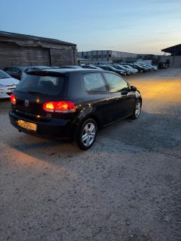 VOLKSWAGEN GOLF VI 1.6 TDI 2010