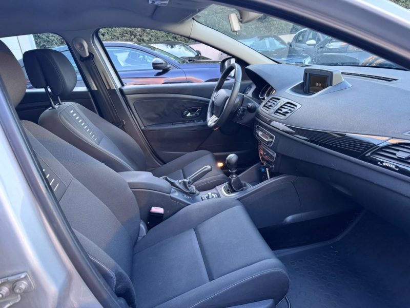 RENAULT MEGANE lll ESTATE 1.5 DCI 110cv TOMTOM ✅ 1 ERE MAIN 