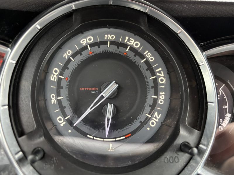 CITROEN DS3  2014 - ENTRETIEN COMPLET