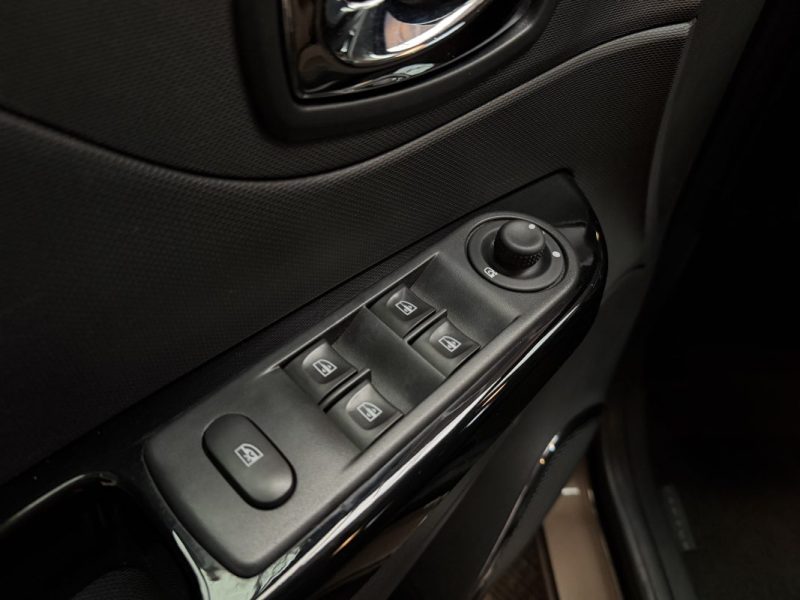 RENAULT CAPTUR 1.2 TCE 120ch ENERGY INTENS E6 EDC