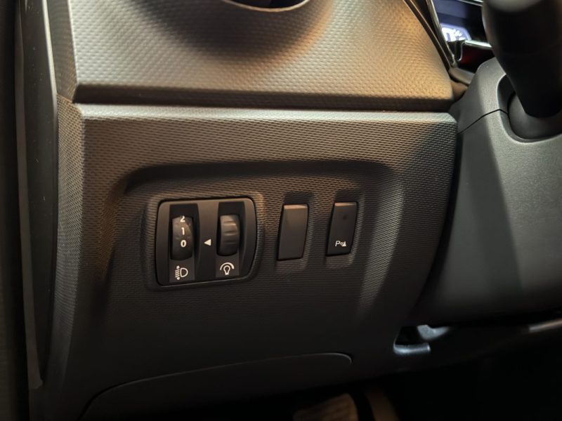 RENAULT CAPTUR 1.2 TCE 120ch ENERGY INTENS E6 EDC