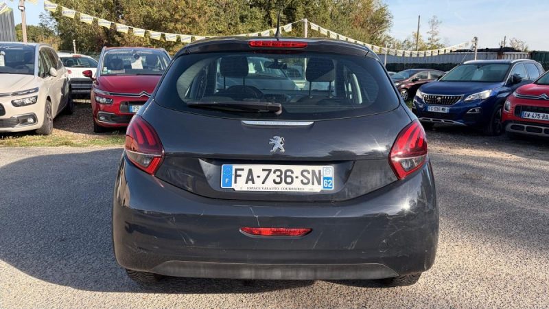 PEUGEOT 208 I 1.2 2018