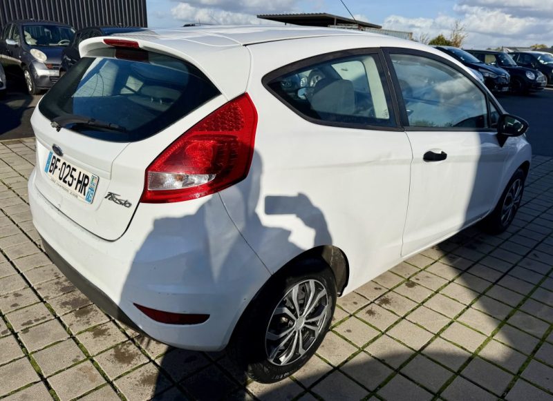 FORD FIESTA VI 1.4 TDCI 70 AMBIENTE 2010