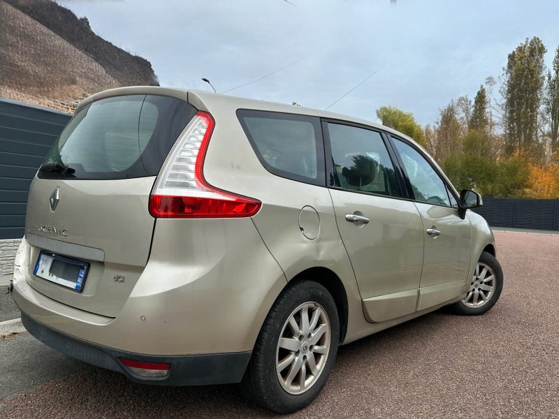 RENAULT MEGANE SCENIC  2009