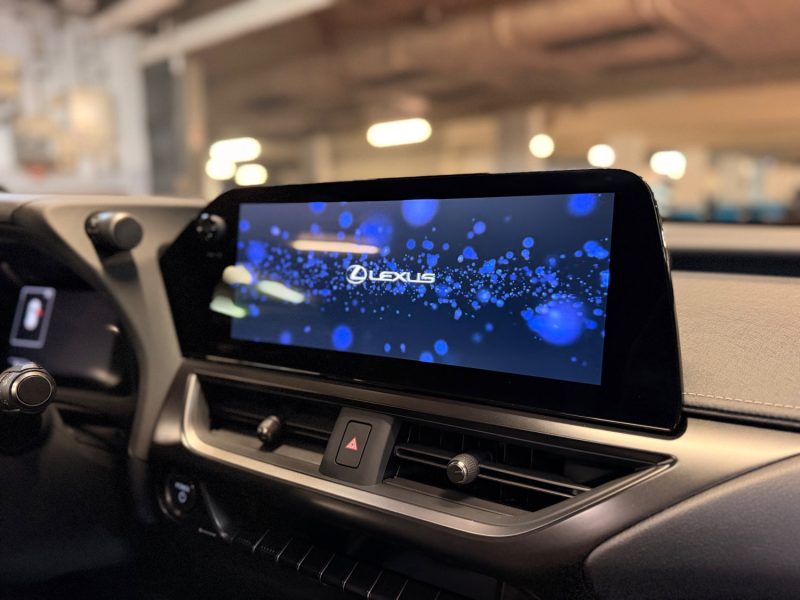 LEXUS UX 300H LUXE 199ch