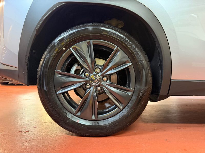 LEXUS UX 300H LUXE 199ch