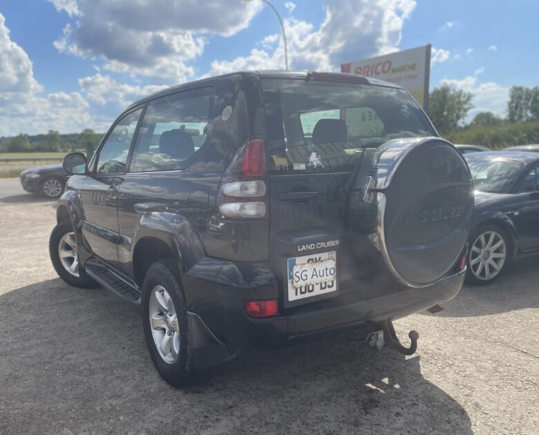 TOYOTA LAND CRUISER 2004