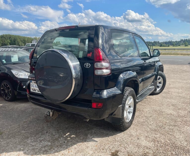 TOYOTA LAND CRUISER 2004