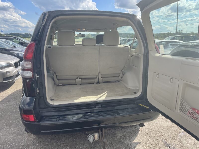 TOYOTA LAND CRUISER 2004