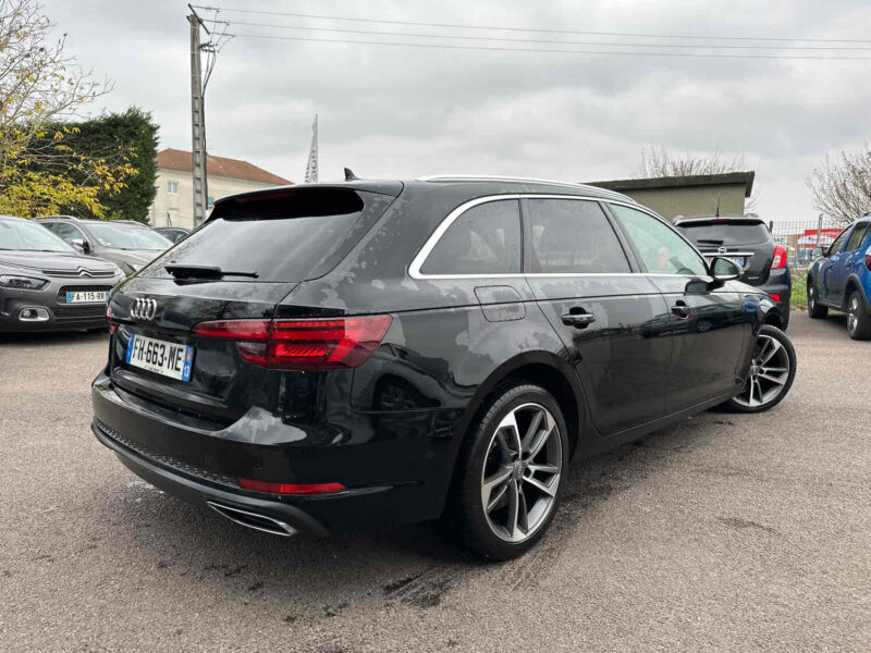 AUDI A4 2019