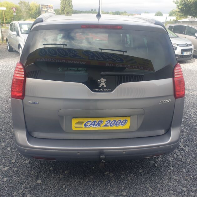 PEUGEOT 5008 7 PLACES 1.6 HDI 120 CHV ALLURE 