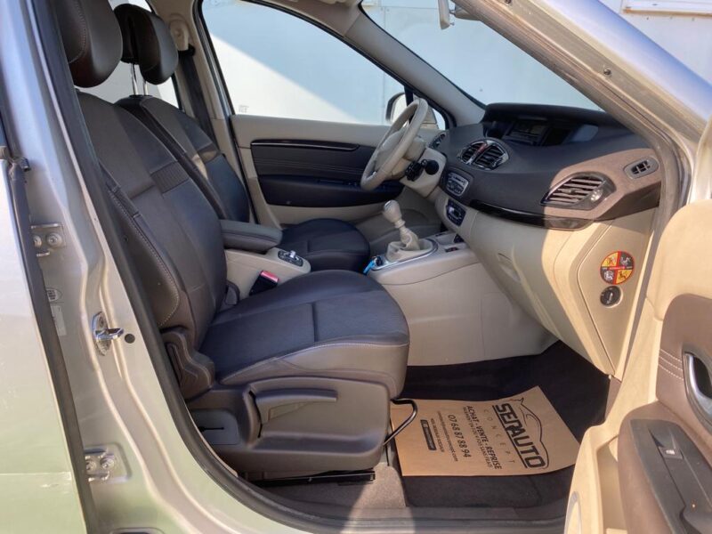 RENAULT GRAND SCENIC III 2011