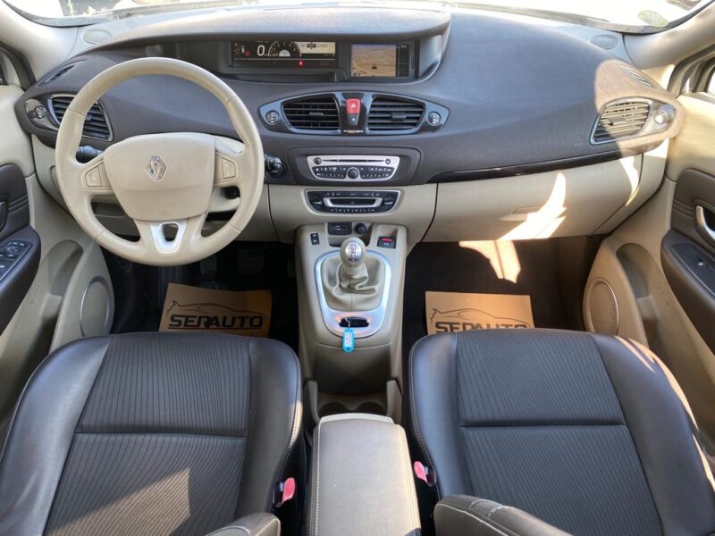 RENAULT GRAND SCENIC III 2011
