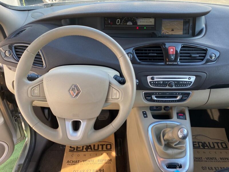 RENAULT GRAND SCENIC III 2011