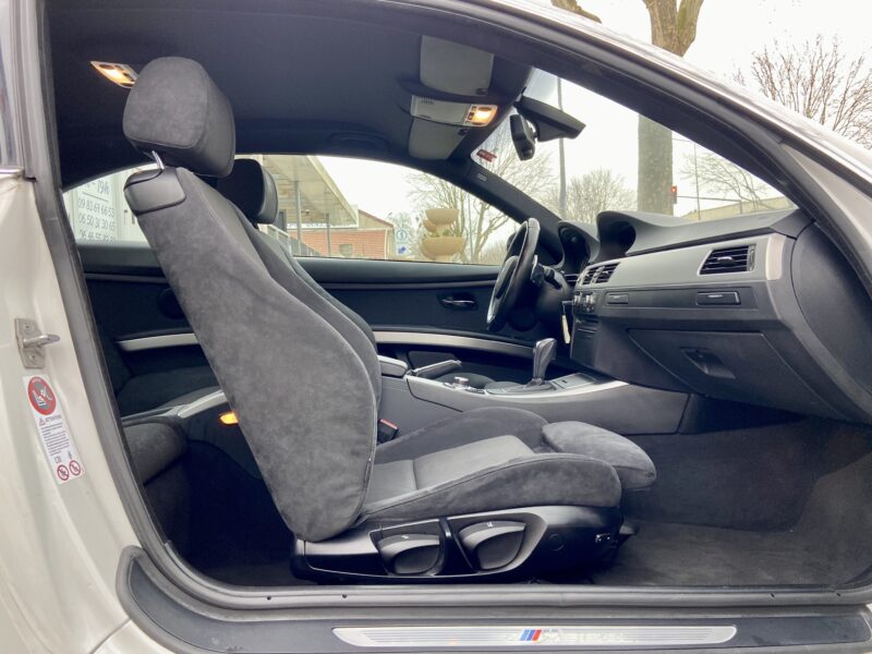 BMW SERIE 3 320d 184ch Sport Design