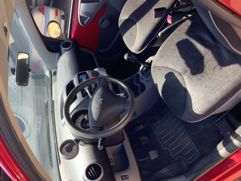 PEUGEOT 107 2010