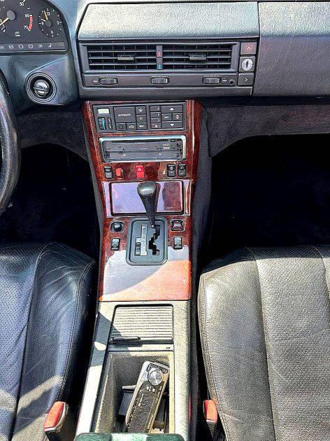 MERCEDES 500 1990 - 185745 KM