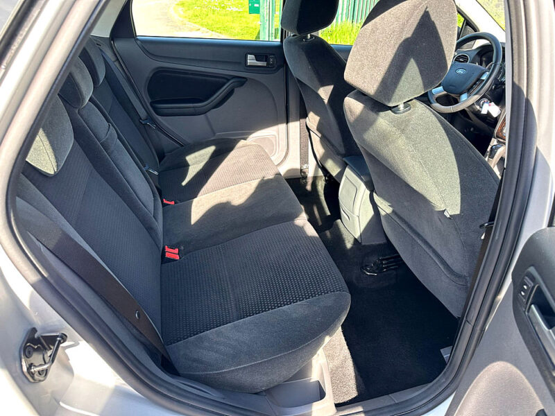 Ford Focus 1.6 Ghia 2005 - 40080 KM