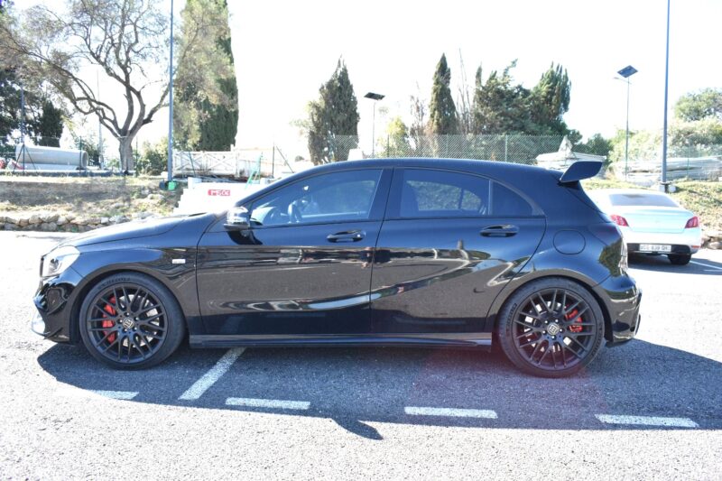 MERCEDES CLASSE A 2017 AMG A 45 381Ch Pack Aero Toit Ouvrant Garantie 12 mois