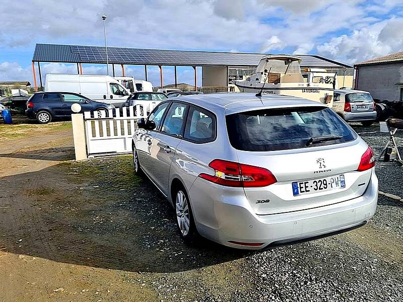 PEUGEOT 308 2016