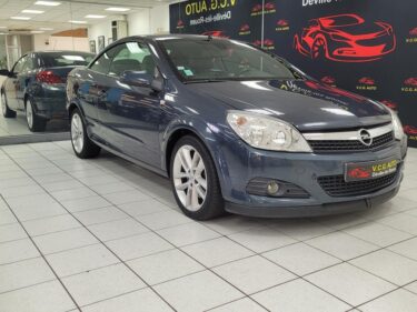 OPEL ASTRA H TwinTop 1.9 CDTi 150 Cosmo