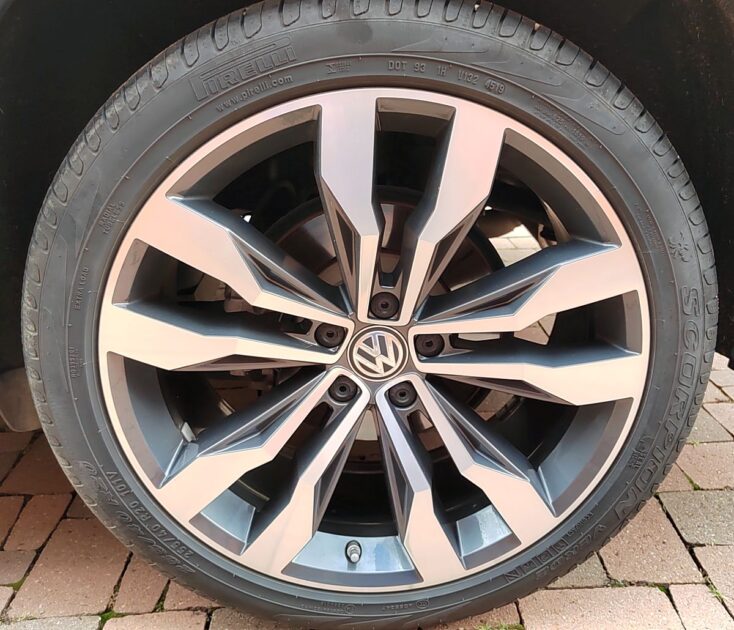 VOLKSWAGEN TIGUAN 2020