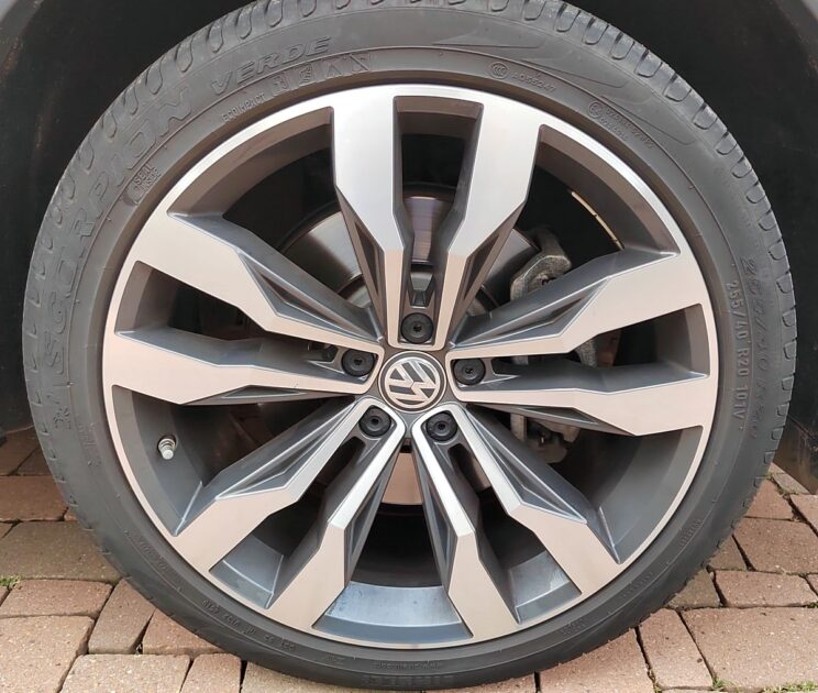 VOLKSWAGEN TIGUAN 2020