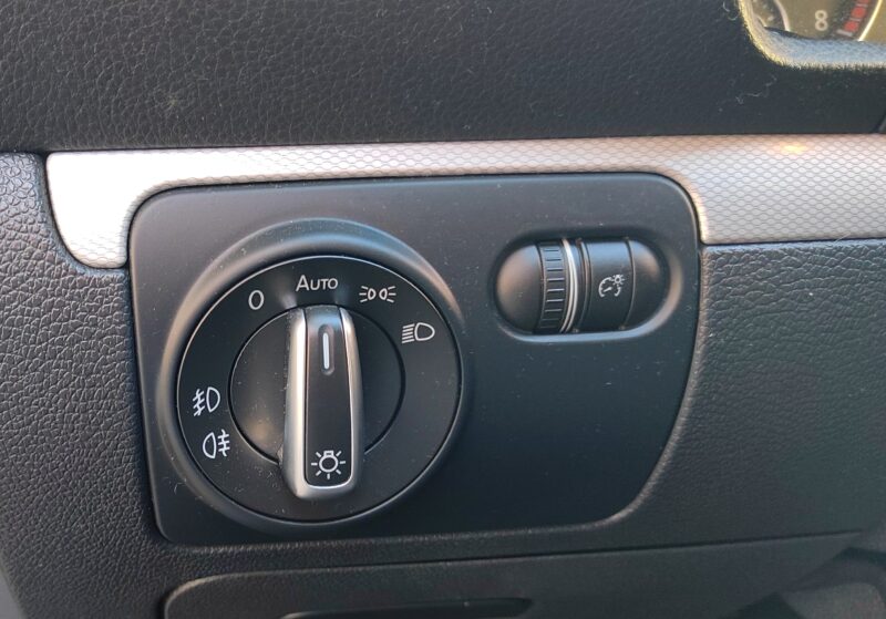 VOLKSWAGEN SCIROCCO III 2013