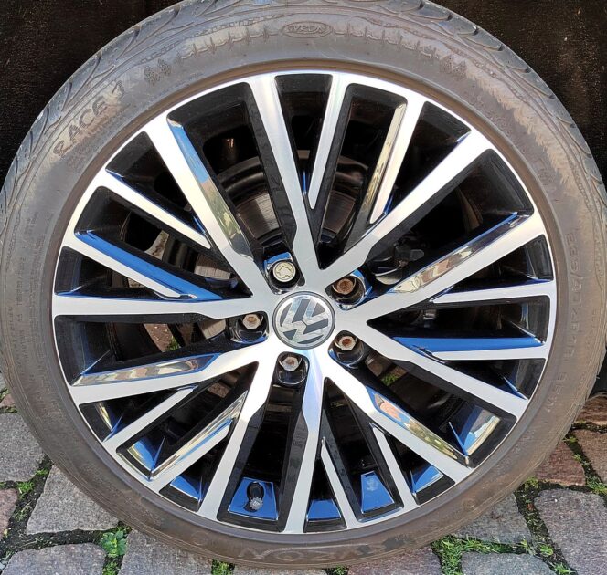 VOLKSWAGEN SCIROCCO III 2013