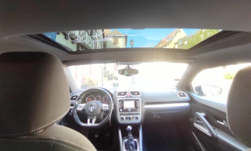 VOLKSWAGEN SCIROCCO III 2013