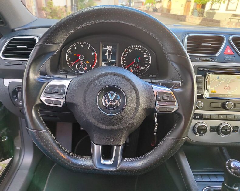 VOLKSWAGEN SCIROCCO III 2013