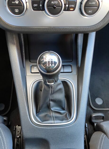 VOLKSWAGEN SCIROCCO III 2013