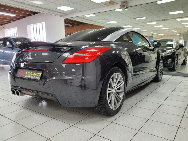 PEUGEOT RCZ 2012