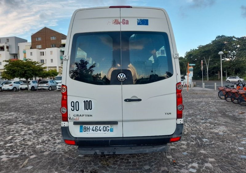 VOLKSWAGEN CRAFTER 2.5tdi (23 places assises)