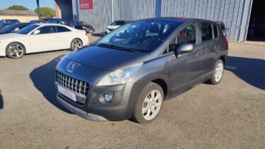 PEUGEOT 3008 1.6 HDi BUSINESS 100 cv B.V.A