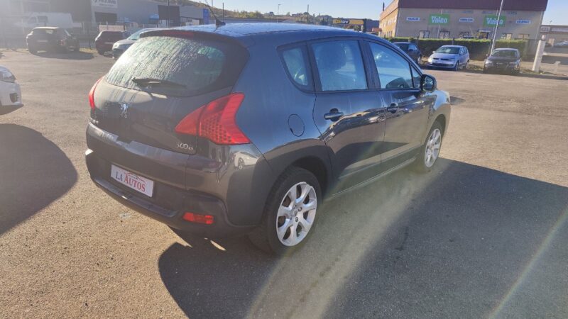 PEUGEOT 3008 1.6 HDi BUSINESS 100 cv B.V.A