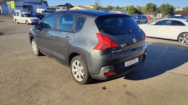 PEUGEOT 3008 1.6 HDi BUSINESS 100 cv B.V.A