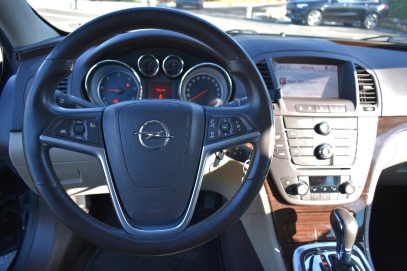 OPEL INSIGNIA 160ch Cosmo GARANTIE 12 MOIS